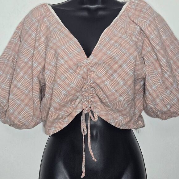 DRA Los Angeles Plaid Crop Top Size Medium Cinched Balloon Sleeves - Picture 2 of 6